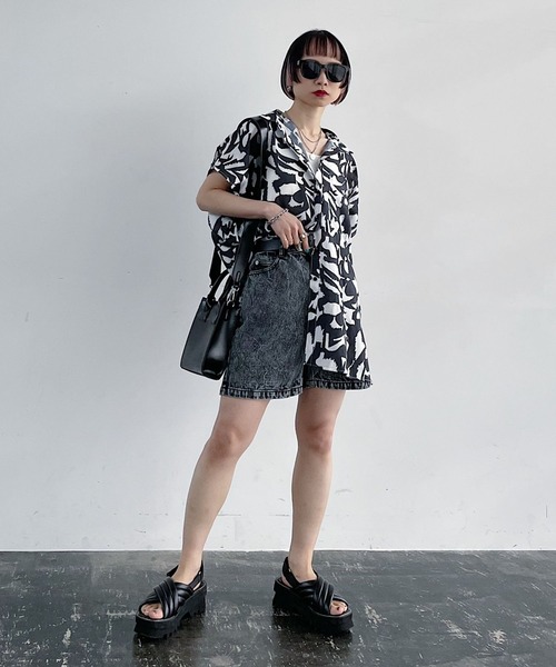 PAGEBOY（ページボーイ）の「キカプリントポンチョシャツ（シャツ/ブラウス・レディース・ブラック/グリーン系その他・FREE）」の18枚目の写真