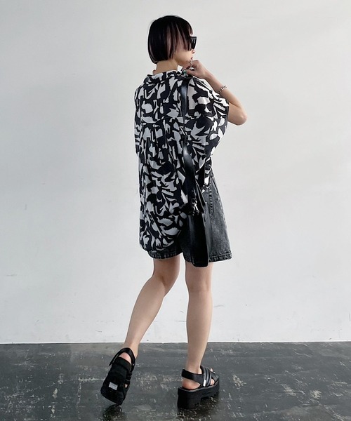 PAGEBOY（ページボーイ）の「キカプリントポンチョシャツ（シャツ/ブラウス・レディース・ブラック/グリーン系その他・FREE）」の21枚目の写真