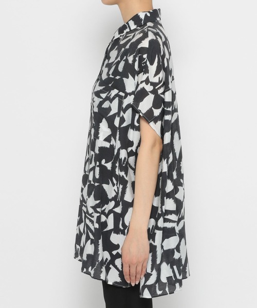 PAGEBOY（ページボーイ）の「キカプリントポンチョシャツ（シャツ/ブラウス・レディース・ブラック/グリーン系その他・FREE）」の13枚目の写真