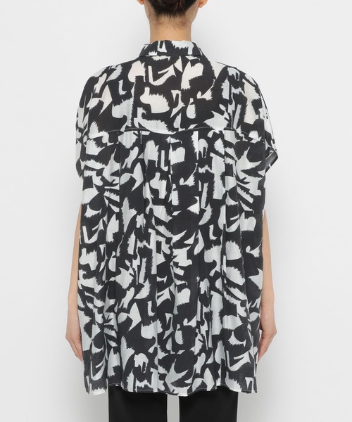 PAGEBOY（ページボーイ）の「キカプリントポンチョシャツ（シャツ/ブラウス・レディース・ブラック/グリーン系その他・FREE）」の22枚目の写真