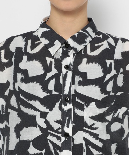 PAGEBOY（ページボーイ）の「キカプリントポンチョシャツ（シャツ/ブラウス・レディース・ブラック/グリーン系その他・FREE）」の6枚目の写真