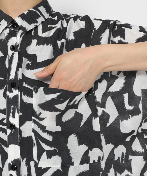 PAGEBOY（ページボーイ）の「キカプリントポンチョシャツ（シャツ/ブラウス・レディース・ブラック/グリーン系その他・FREE）」の11枚目の写真