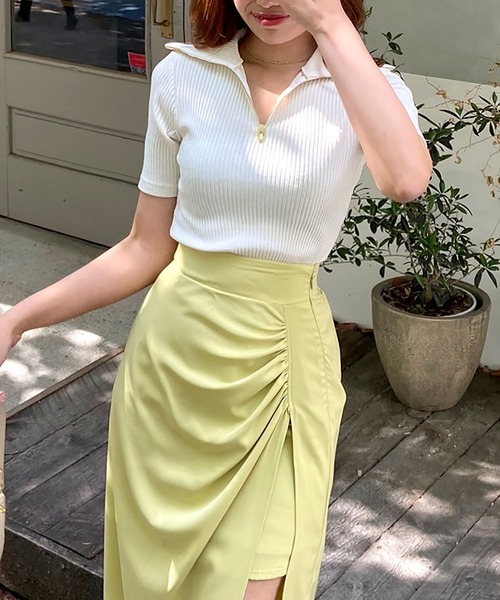 ROYAL PARTY(ロイヤルパーティー)の「【ZOZO限定】スタンドカラーZIP UP半袖トップス(Tシャツ/カットソー・レディース・オフホワイト/グリーン/グレー/ブラック・FREE)」の2枚目の写真