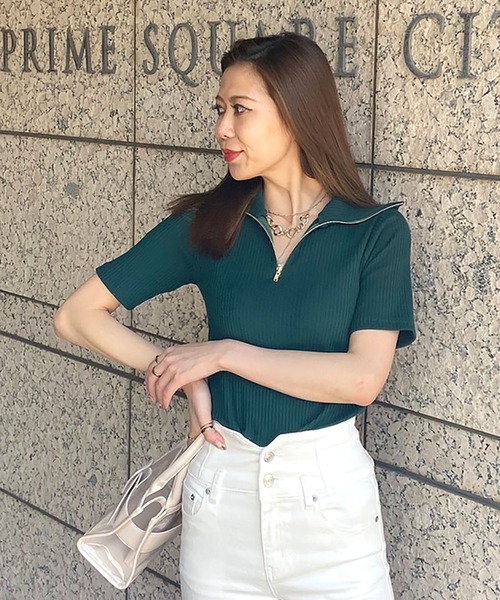 ROYAL PARTY(ロイヤルパーティー)の「【ZOZO限定】スタンドカラーZIP UP半袖トップス(Tシャツ/カットソー・レディース・オフホワイト/グリーン/グレー/ブラック・FREE)」の4枚目の写真
