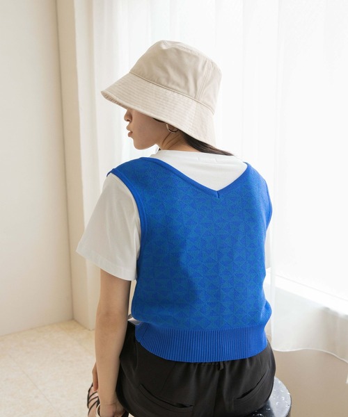 LOWRYS FARM(ローリーズファーム)の「ジオメトリック柄ビスチェ 282848(ベスト・レディース・ブラック/ブラウン/ブルー・FREE)」の10枚目の写真