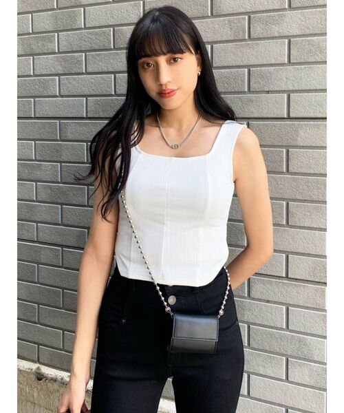 EMODA（エモダ）の「コンパクトフィットタンクトップ（タンクトップ・レディース・ホワイト/ブラック/グレー/ブルー・FREE）」の20枚目の写真