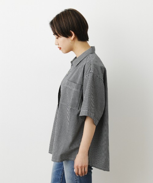 RODEO CROWNS WIDE BOWL（ロデオクラウンズワイドボウル）の「シアーサッカー半袖シャツ（シャツ/ブラウス・レディース・ホワイト/ネイビー/ブラック系その他/ライトイエロー・FREE）」の9枚目の写真