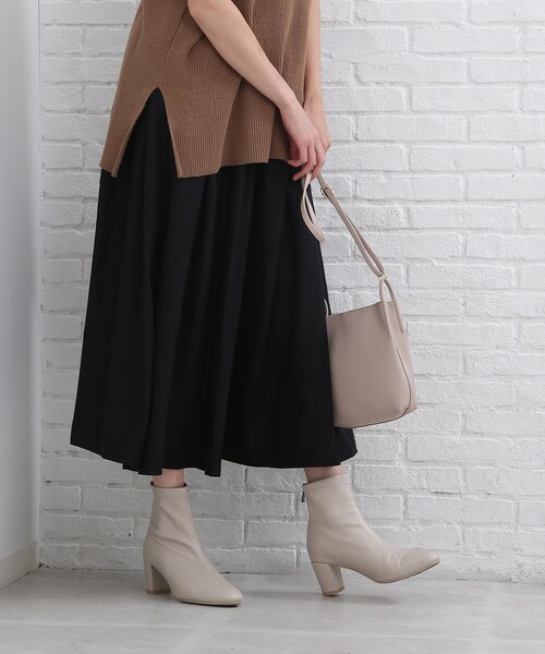 SHOO・LA・RUE(シューラルー)の「◆【ウエストが全部ゴム!】マイクロコール スカート(スカート・レディース・アイボリー/ブラック/ダークグリーン/マスタード/ブラウン系その他・00)」の3枚目の写真