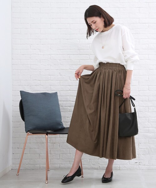 SHOO・LA・RUE(シューラルー)の「◆【ウエストが全部ゴム!】マイクロコール スカート(スカート・レディース・アイボリー/ブラック/ダークグリーン/マスタード/ブラウン系その他・00)」の14枚目の写真