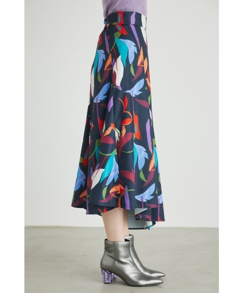 rienda（リエンダ）の「ツイストカットフレアスカート（スカート・レディース・ブラック/ベージュ系その他/ホワイト系その他/ブルー系その他3・SMALL/MEDIUM）」の17枚目の写真