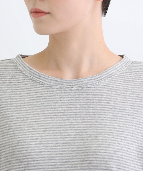 INDIVI(インディヴィ)の「【LIFE】ラウンドネック ボーダーロングTシャツ(Tシャツ/カットソー・レディース・チャコール/グレー系2・12/38)」の7枚目の写真