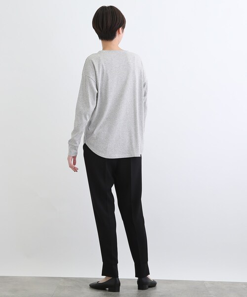 INDIVI(インディヴィ)の「【LIFE】ラウンドネック ボーダーロングTシャツ(Tシャツ/カットソー・レディース・チャコール/グレー系2・12/38)」の19枚目の写真
