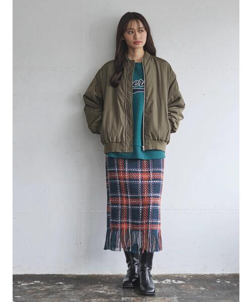 RAY CASSIN FAVORI（レイカズンフェバリ）の「・RAY CASSIN サテンロゴ刺繍スウェット＊（スウェット・レディース・アイボリー/ボルドー/グリーン/ブラック・FREE）」の21枚目の写真