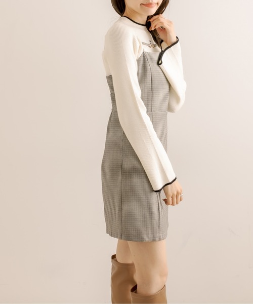 OLIVE des OLIVE（オリーブデオリーブ）の「胸刺繍プチハイフレア袖ニット（ニット/セーター・レディース・オフホワイト/ブラック/ブラウン・FREE）」の8枚目の写真