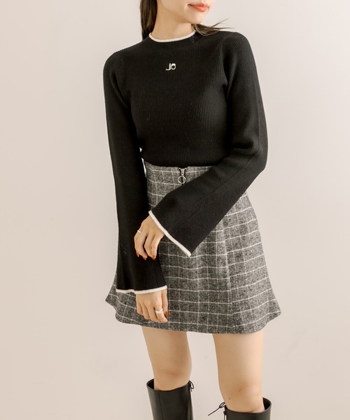 OLIVE des OLIVE（オリーブデオリーブ）の「胸刺繍プチハイフレア袖ニット（ニット/セーター・レディース・オフホワイト/ブラック/ブラウン・FREE）」の15枚目の写真