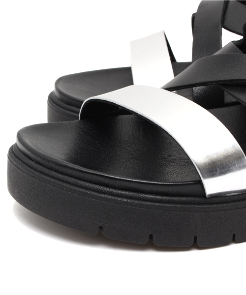 ROSE BUD（ローズバッド）の「(KAREN LIPPS)バックストラップサンダル（サンダル・レディース・ホワイト/ブラック・36/37/38/39）」の6枚目の写真