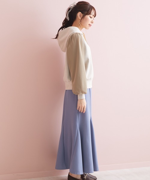 marun（マルン）の「＜大きいサイズ＞ チュール袖スエードポンチフードパーカートップス marun（パーカー・レディース・パープル/ベージュ系・LL/L/3L/4L/5L）」の22枚目の写真