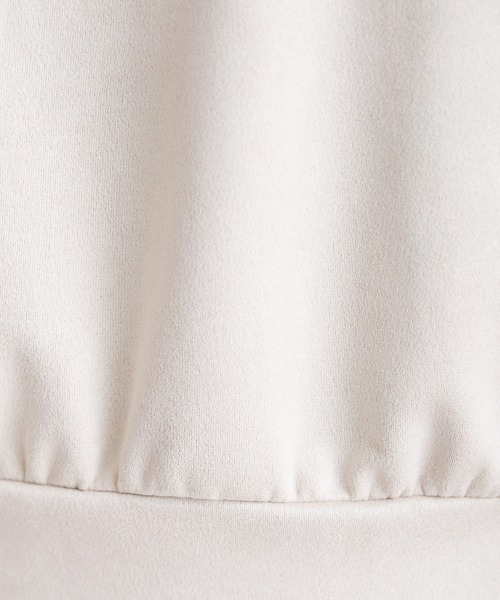 marun（マルン）の「＜大きいサイズ＞ チュール袖スエードポンチフードパーカートップス marun（パーカー・レディース・パープル/ベージュ系・LL/L/3L/4L/5L）」の17枚目の写真