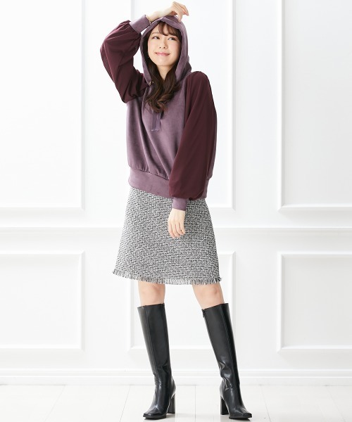 marun（マルン）の「＜大きいサイズ＞ チュール袖スエードポンチフードパーカートップス marun（パーカー・レディース・パープル/ベージュ系・LL/L/3L/4L/5L）」の11枚目の写真