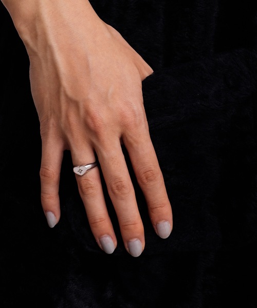 whim（ウィム）の「Heart Ring-ハートリング-（リング・レディース・シルバー/ゴールド・FREE）」の2枚目の写真