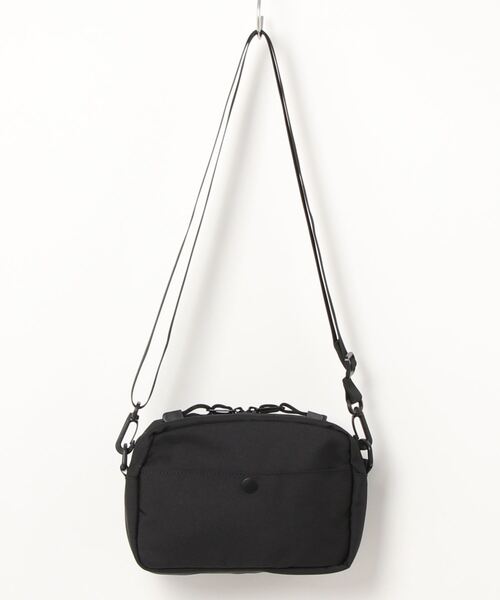 BEN DAVIS（ベンデイビス）の「【BEN DAVIS/ベンデイビス】ワイドショルダーバッグ ワンポイントブランドロゴ（ショルダーバッグ・メンズ・ブラック/ブラック系その他2/ブラック系その他・FREE）」の14枚目の写真