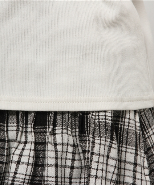 mystic（ミスティック）の「スパンテレコハイネック（Tシャツ/カットソー・レディース・ベージュ/ブラック/カーキ/オフホワイト・ﾌﾘ-）」の10枚目の写真