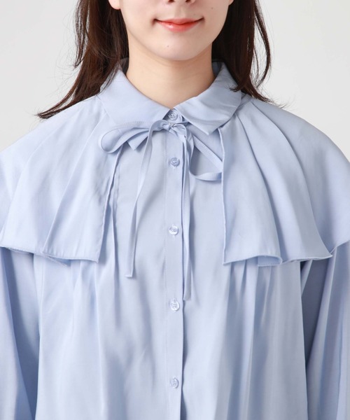 archives(アルシーヴ)の「ケープカラー付ピンタックブラウス(シャツ/ブラウス・レディース・オフホワイト/ブルー/グリーン・MEDIUM)」の15枚目の写真