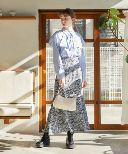 archives(アルシーヴ)の「ケープカラー付ピンタックブラウス(シャツ/ブラウス・レディース・オフホワイト/ブルー/グリーン・MEDIUM)」の11枚目の写真