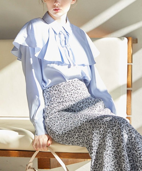 archives(アルシーヴ)の「ケープカラー付ピンタックブラウス(シャツ/ブラウス・レディース・オフホワイト/ブルー/グリーン・MEDIUM)」の22枚目の写真