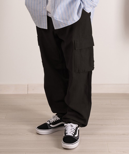 SlashDate(スラッシュデイト)の「ワイドシルエット裾ドローコードツイルカーゴパンツ/バルーンシルエット(カーゴパンツ・メンズ・ブラック/カーキ・XL/L/M)」の5枚目の写真