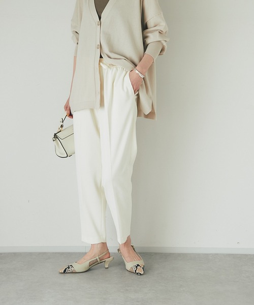 RIVE DROITE（リヴドロワ）の「裏地がなくても安心の生地感/ツイルドロストテーパードパンツ（その他パンツ・レディース・ネイビー/グリーン/オフホワイト・38/36）」の21枚目の写真