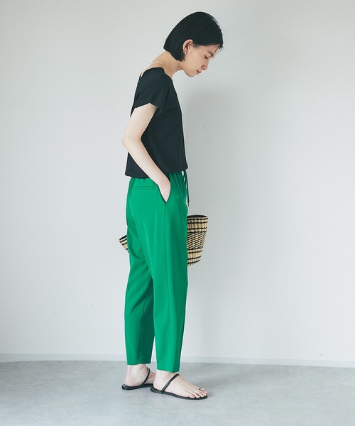 RIVE DROITE（リヴドロワ）の「裏地がなくても安心の生地感/ツイルドロストテーパードパンツ（その他パンツ・レディース・ネイビー/グリーン/オフホワイト・38/36）」の8枚目の写真