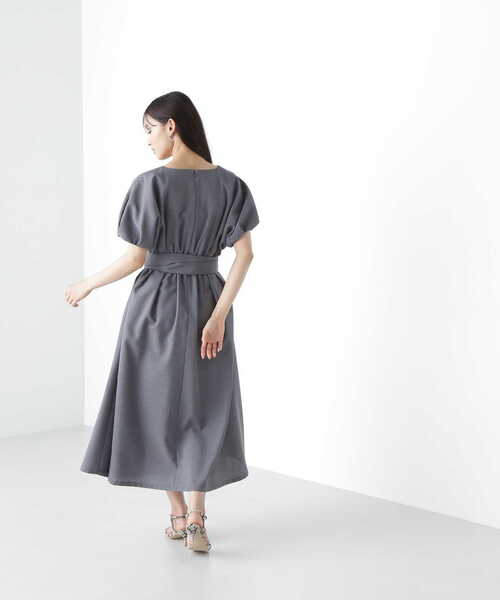 NATURAL BEAUTY BASIC（ナチュラルビューティーベーシック）の「◇【VERY掲載】リネンライクカマーベルトワンピース（ワンピース・レディース・レッド/ベージュ/チャコールグレー・MEDIUM/SMALL）」の10枚目の写真