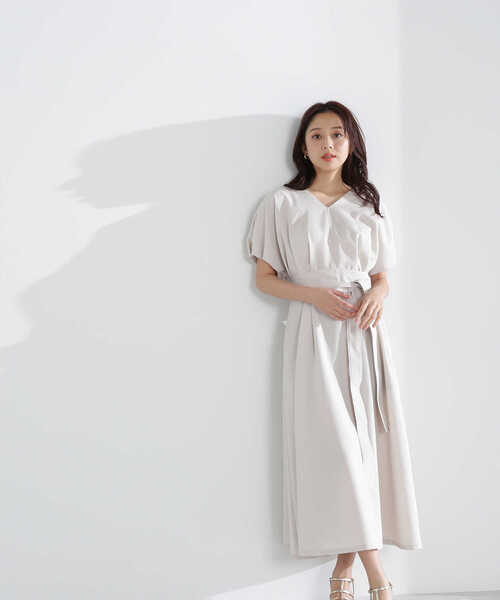 NATURAL BEAUTY BASIC（ナチュラルビューティーベーシック）の「◇【VERY掲載】リネンライクカマーベルトワンピース（ワンピース・レディース・レッド/ベージュ/チャコールグレー・MEDIUM/SMALL）」の17枚目の写真