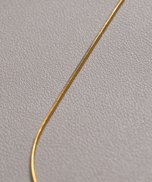 voov（ブーブ）の「【金属アレルギー対応】細スネークシンプルサージカルステンレスネックレス（ネックレス・レディース・シルバー/ゴールド・フリー）」の11枚目の写真