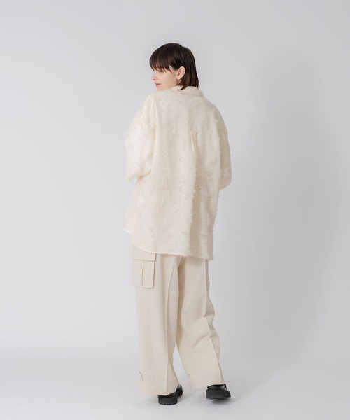 ONCILY(オンシェリー)の「WIDE STRAIGHT MILITARY CARGO PANTS / ワイドストレートミリタリーカーゴパンツ(カーゴパンツ・メンズ・アイボリー/ブルーグリーン/ブラック・LARGE/MEDIUM/SMALL)」の11枚目の写真