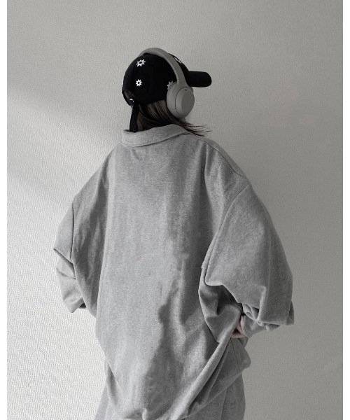 YACA（ヤーカ）の「half zip polo sweat/ハーフジップポロスウェット（スウェット・レディース・グレー・FREE）」の3枚目の写真