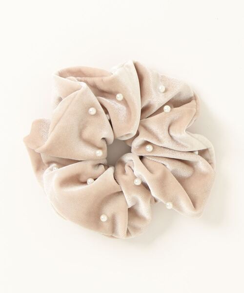 Heather（ヘザー）の「ベロアパールシュシュ　969488（シュシュ・レディース・ブラック/ベージュ・ONE SIZE）」の6枚目の写真