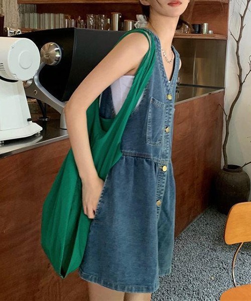 gossip!ロサンゼルス(ゴシップロサンゼルス)の「YUGA ノースリーブ ショートサスペンダースカート(ワンピース・レディース・インディゴブルー・M/XL/S/L)」の6枚目の写真