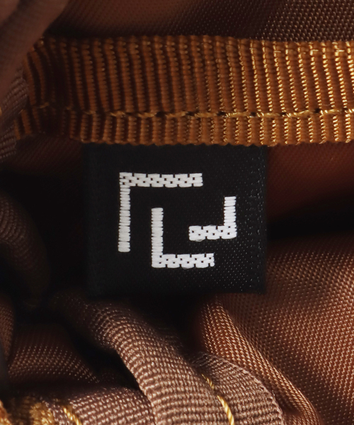 417 EDIFICE(フォーワンセブンエディフィス)の「【RAMIDUS×CARHART】 WALLET POUCH(ボディバッグ/ウエストポーチ・メンズ・ホワイト/ブラウン・FREE)」の19枚目の写真