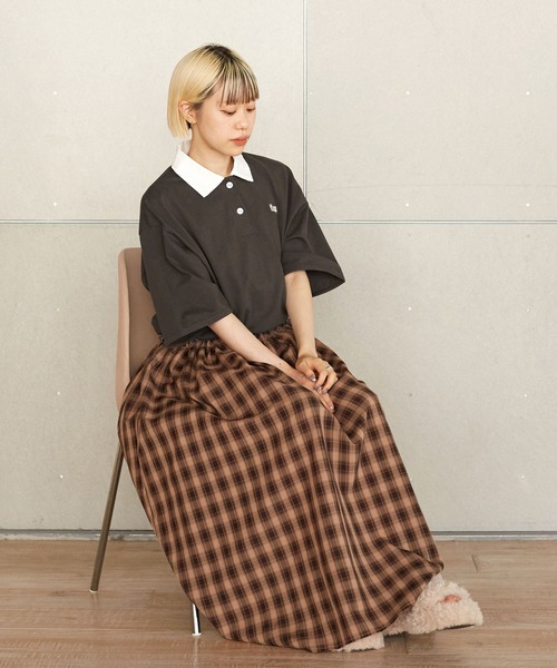 w closet（ダブルクローゼット）の「刺繍入りポロシャツ（ポロシャツ・レディース・ダークブラウン系1/グリーン系その他/ブラウン系その他・FREE）」の4枚目の写真