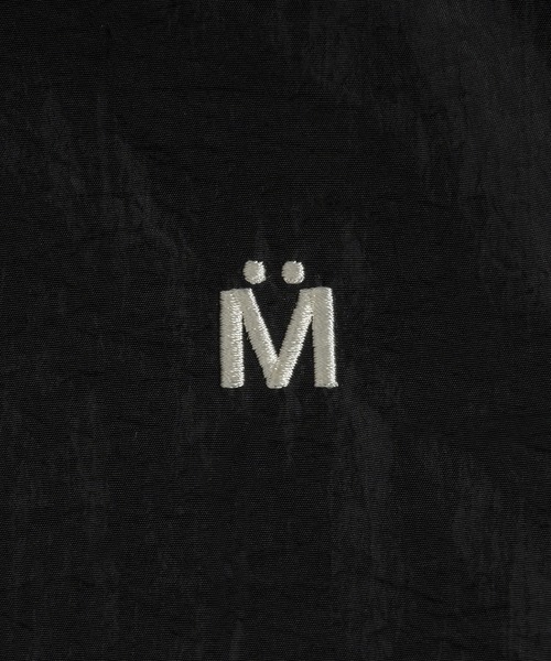 MUHET(ミュエータ)の「ラインVネックナイロントップス(その他トップス・レディース・ブラック/ダークグリーン・MEDIUM/X-LARGE)」の16枚目の写真