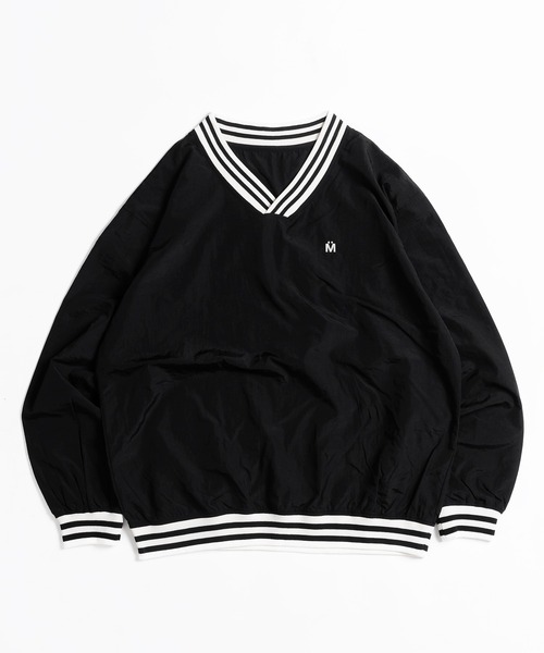 MUHET(ミュエータ)の「ラインVネックナイロントップス(その他トップス・レディース・ブラック/ダークグリーン・MEDIUM/X-LARGE)」の3枚目の写真