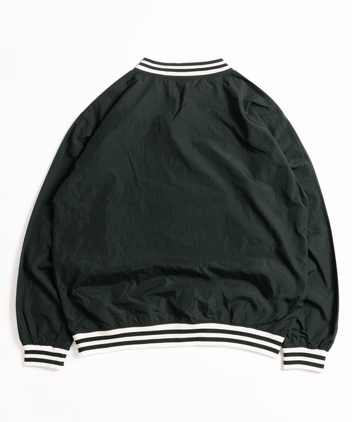 MUHET(ミュエータ)の「ラインVネックナイロントップス(その他トップス・レディース・ブラック/ダークグリーン・MEDIUM/X-LARGE)」の11枚目の写真