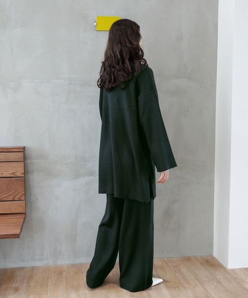 LAKOLE（ラコレ）の「12Gカシミヤタッチハリヌキストレートパンツ