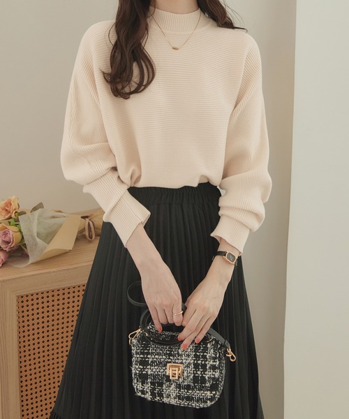 CHAN ME（チャンミ）の「袖ドルマンリブニット（ニット/セーター・レディース・ワイン/イエロー/モカ/アイボリー/ブルー/ライトグレー/ブラック・MEDIUM/X-LARGE/LARGE）」の10枚目の写真