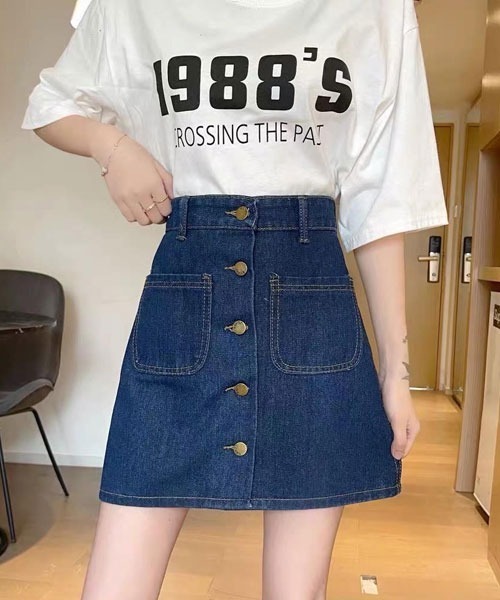 【CHANEL 】ほぼ未使用デニムスカート　インディゴブルー　※着画追加あり❗️ DEEP BLUE（ディープブルー） デニム ギャザースカート ワンウォッシュ