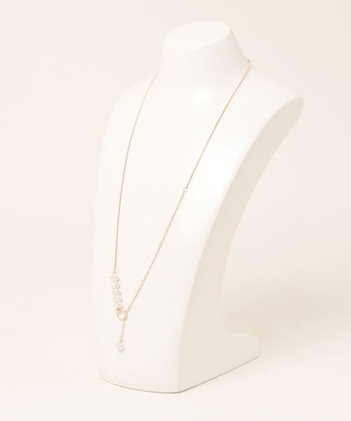 mysty woman（ミスティウーマン）の「パール付き華奢ネックレス 980284（ネックレス・レディース・ゴールド/シルバー・FREE）」の4枚目の写真