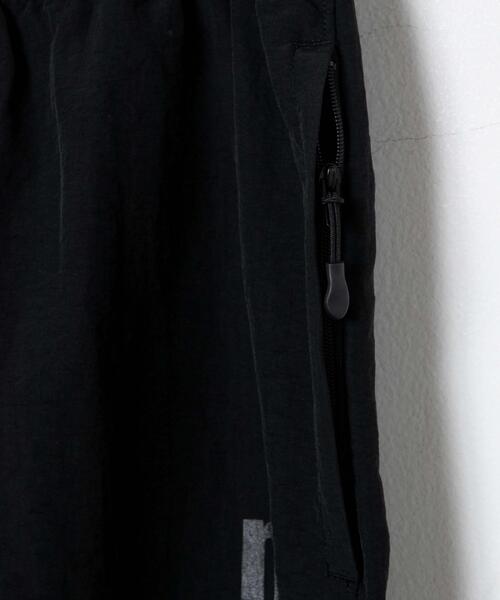 Manhattan Records(マンハッタン レコーズ)の「WEGO/【Manhattan Records】NYLON TRACK PANTS(カーゴパンツ・メンズ・ブラック・LARGE/MEDIUM)」の7枚目の写真