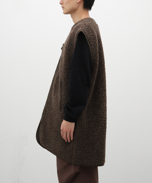 417 EDIFICE(フォーワンセブンエディフィス)の「【INNAT / インアット】 BOA FLEECE LINER VEST / ベスト(ブルゾン・メンズ・チャコールグレー/ブラウン・2)」の7枚目の写真